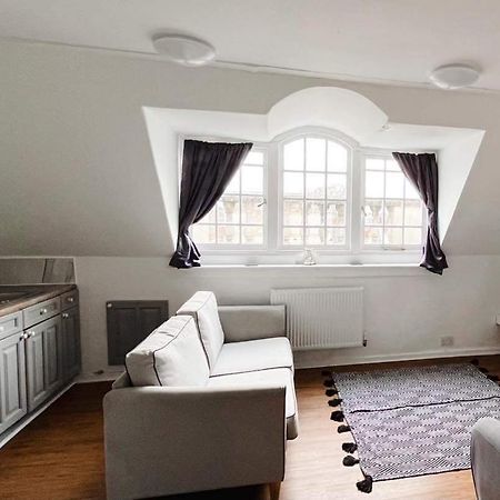 4 Bed Loft Apartment Overlooking Historic Town Trowbridge Eksteriør bilde