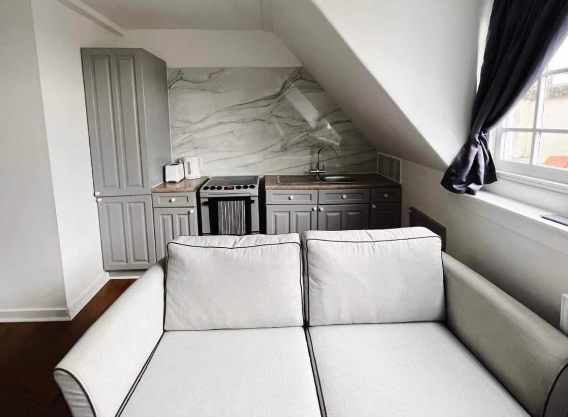 4 Bed Loft Apartment Overlooking Historic Town Trowbridge Eksteriør bilde