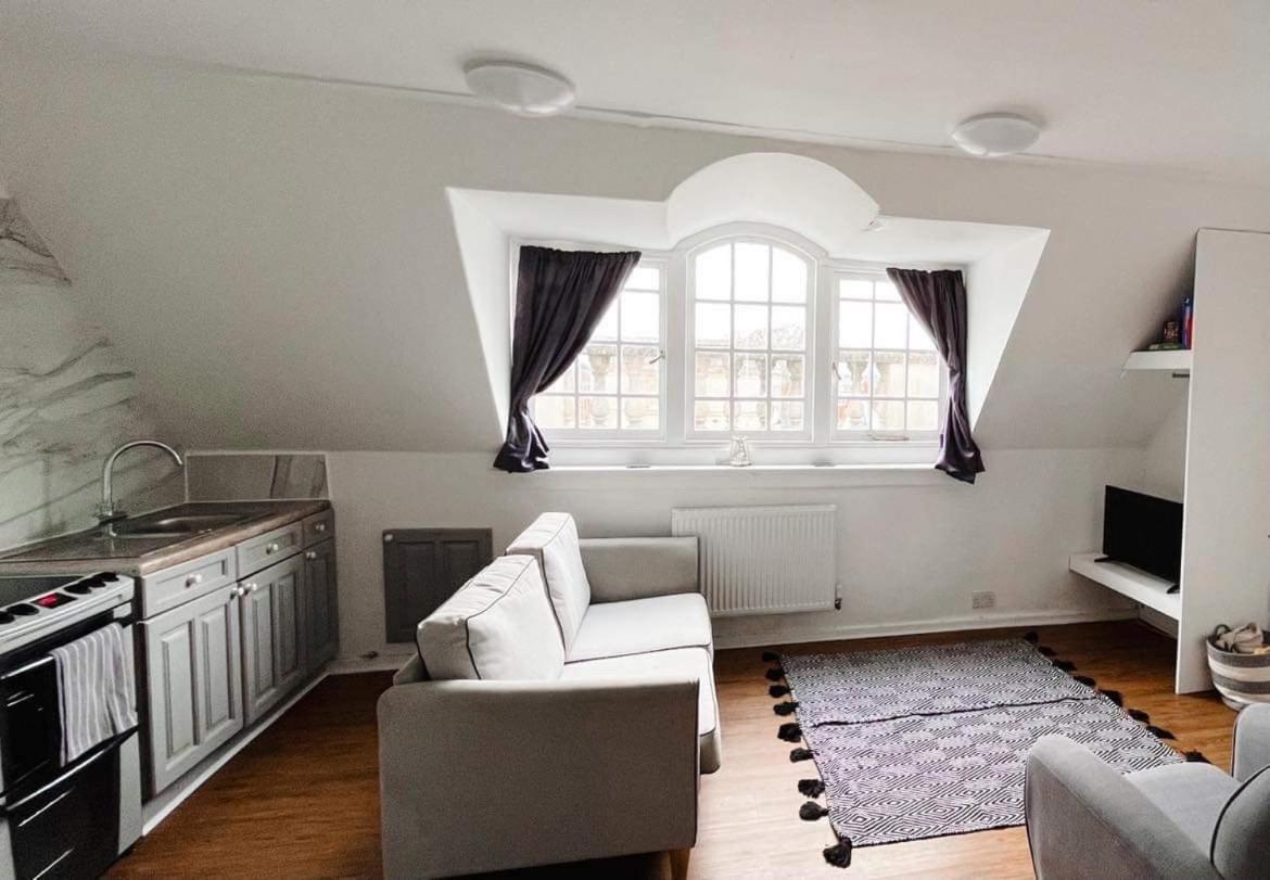 4 Bed Loft Apartment Overlooking Historic Town Trowbridge Eksteriør bilde